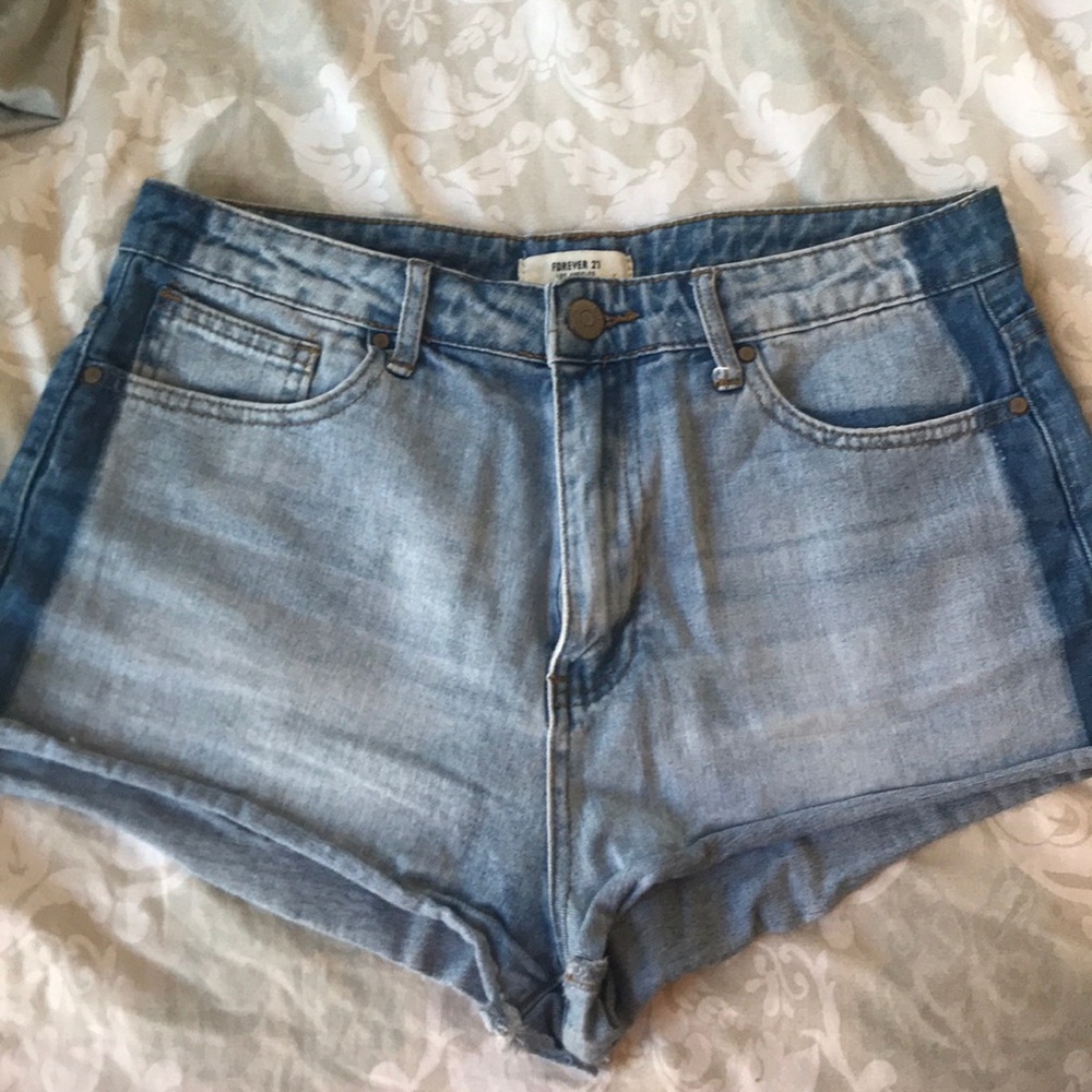 Medium wash jean shorts